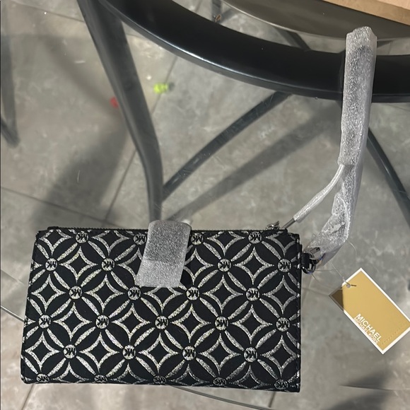 Michael Kors Black Patterned Women's Bag - Picture 2 of 5